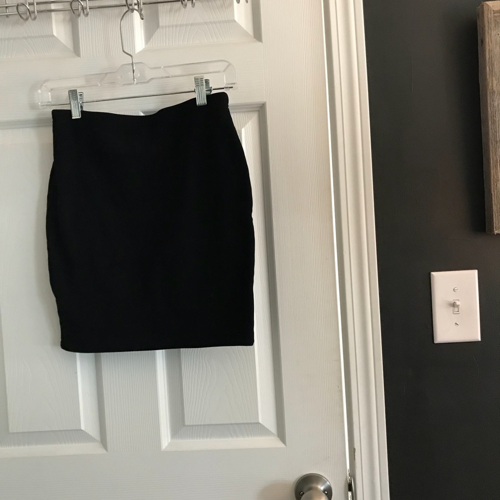 Black pencil skirt