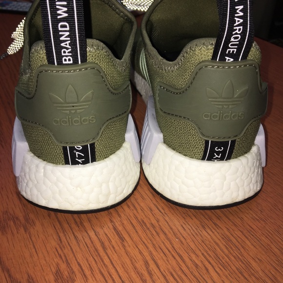 AUTHENTIC ADIDAS NMD OLIVE - Picture 4 of 5