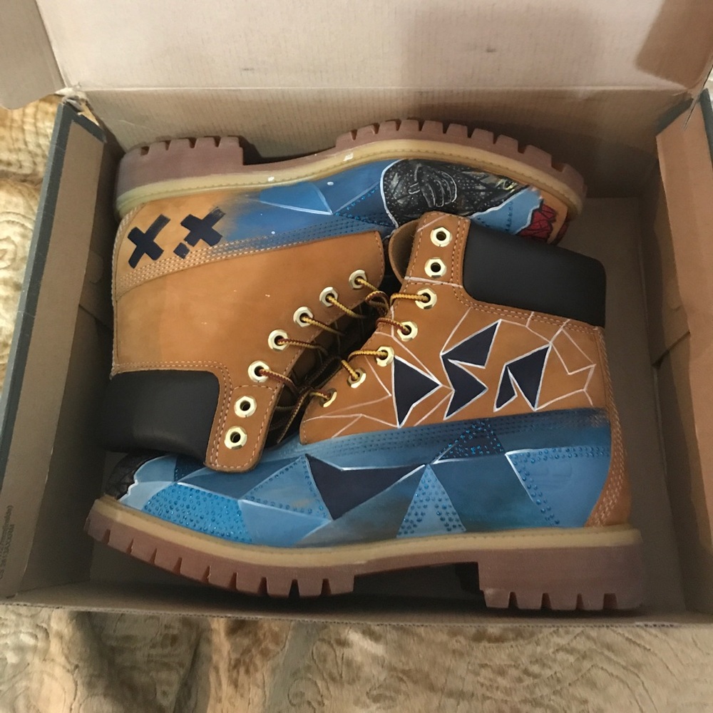 Custom BBD Timberlands. RARE BBD fans collectible