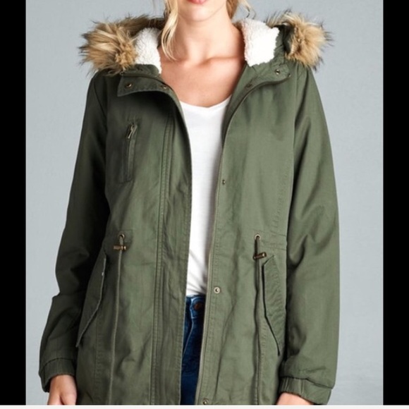 Light weight parka army green - Picture 2 of 2