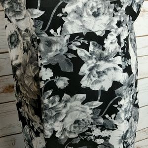 Daniel Rainn Tops - Daniel Rainn Floral Long Tunic Blouse Daniel Rainn Tops - Daniel Rainn Floral Long Tunic Blouse