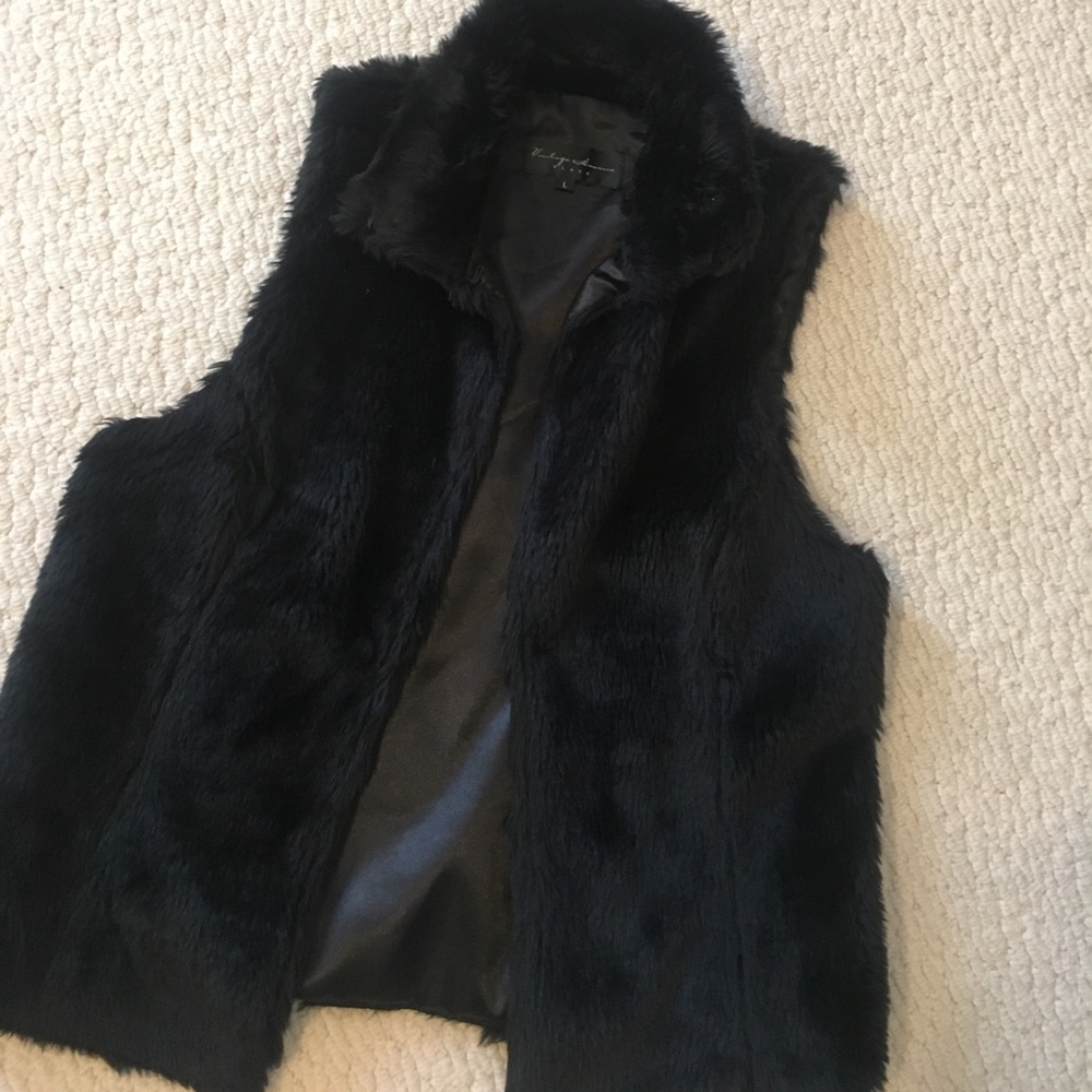 Vintage Havana faux fur vest. Large - Picture 4 of 5
