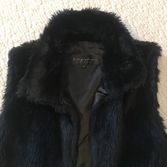 Vintage Havana faux fur vest. Large - Picture 3 of 5