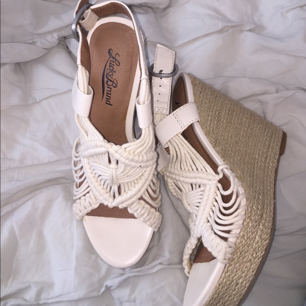 Lucky Brand Woven White Wedges.