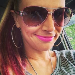 Meet your Posher, Megan