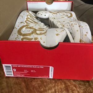 Custom Nike Air Bell Biv DeVoe.  White with Gold.