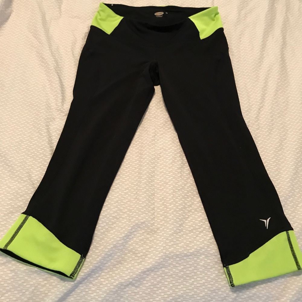 Old navy work out capris