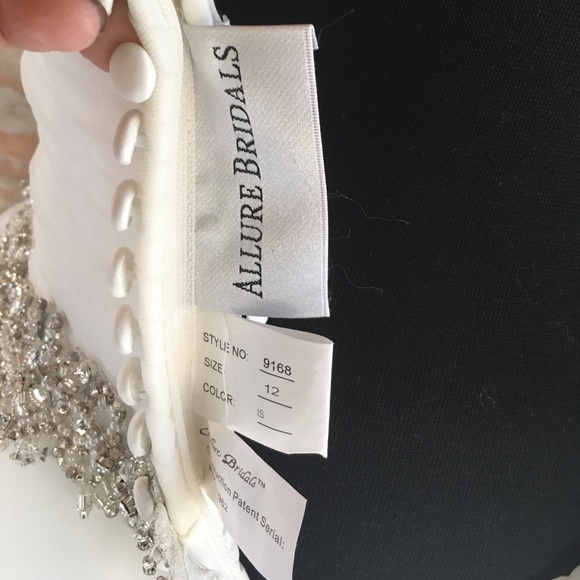 🎉FLASH SALE🎉 Allure Bridals style #9168 - Picture 8 of 8