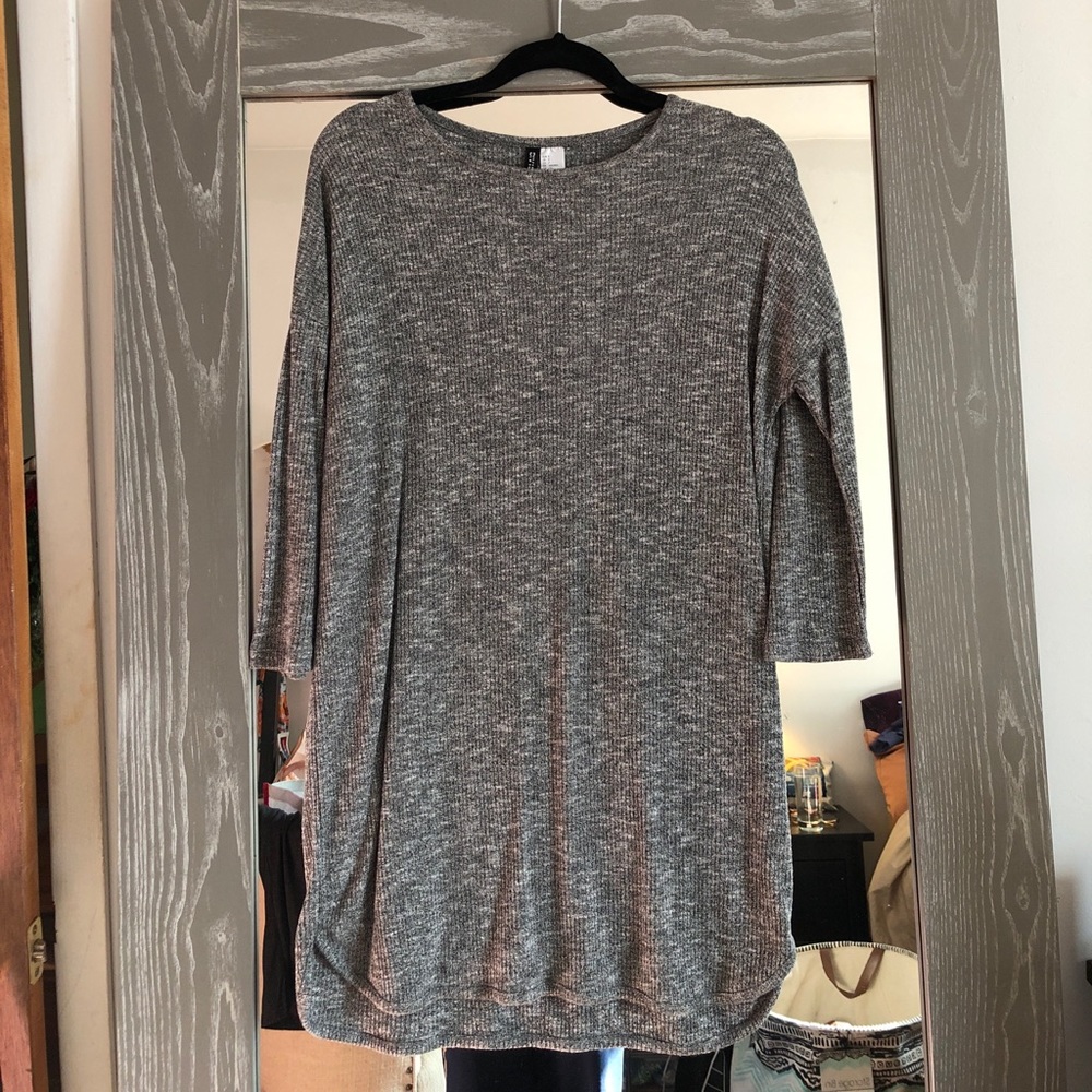 Grey tunic knit sweater