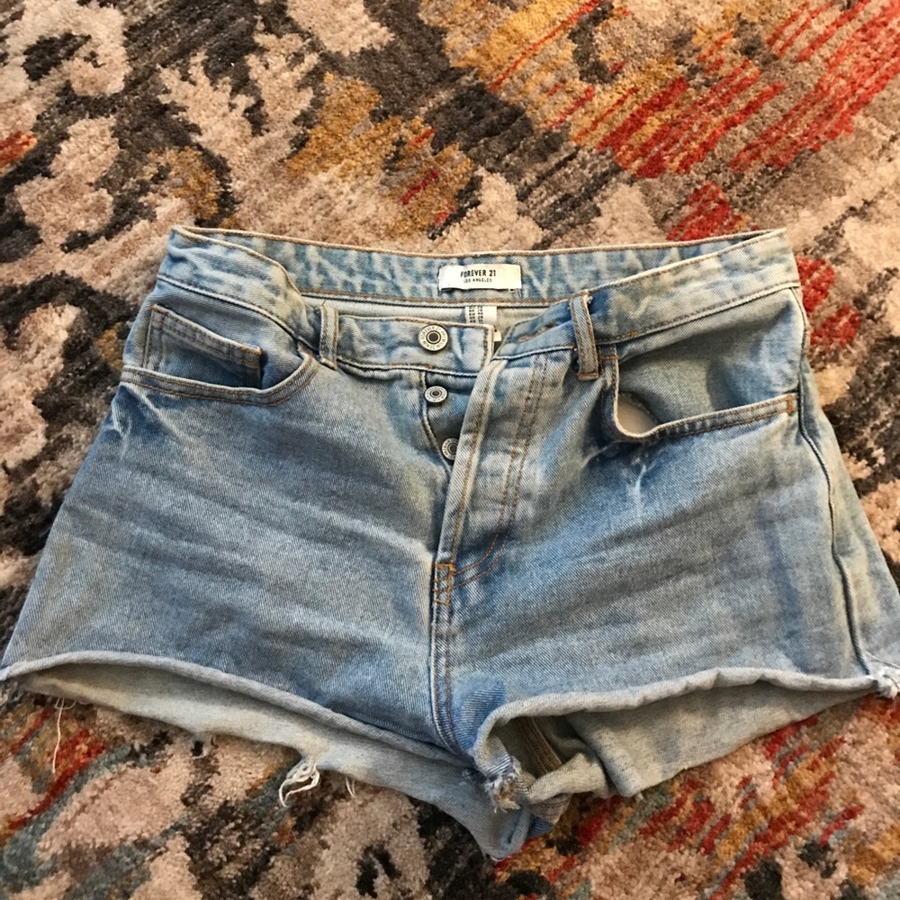 Vintage Light washed high waisted shorts