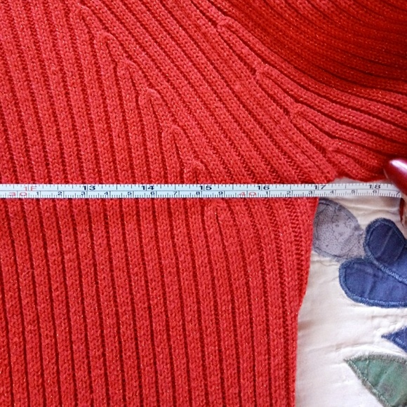 HP💎St John's Bay Red Sweater💞 - Picture 5 of 5