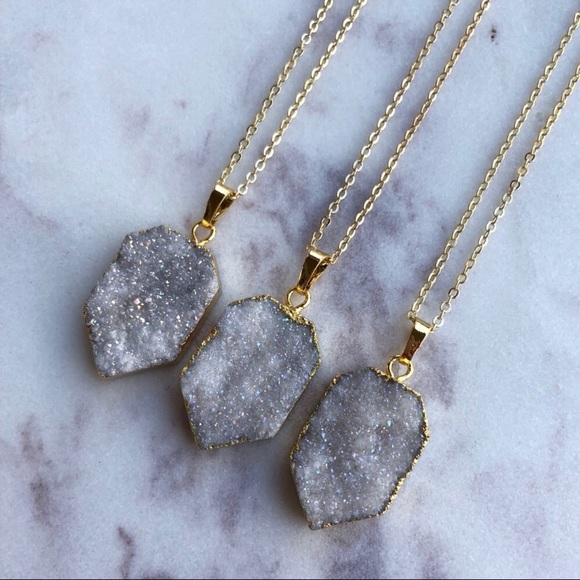 Druzy Heptagon Necklace - Picture 2 of 6