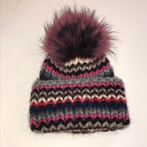 Large Pom hat