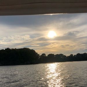 Meet your Posher, April