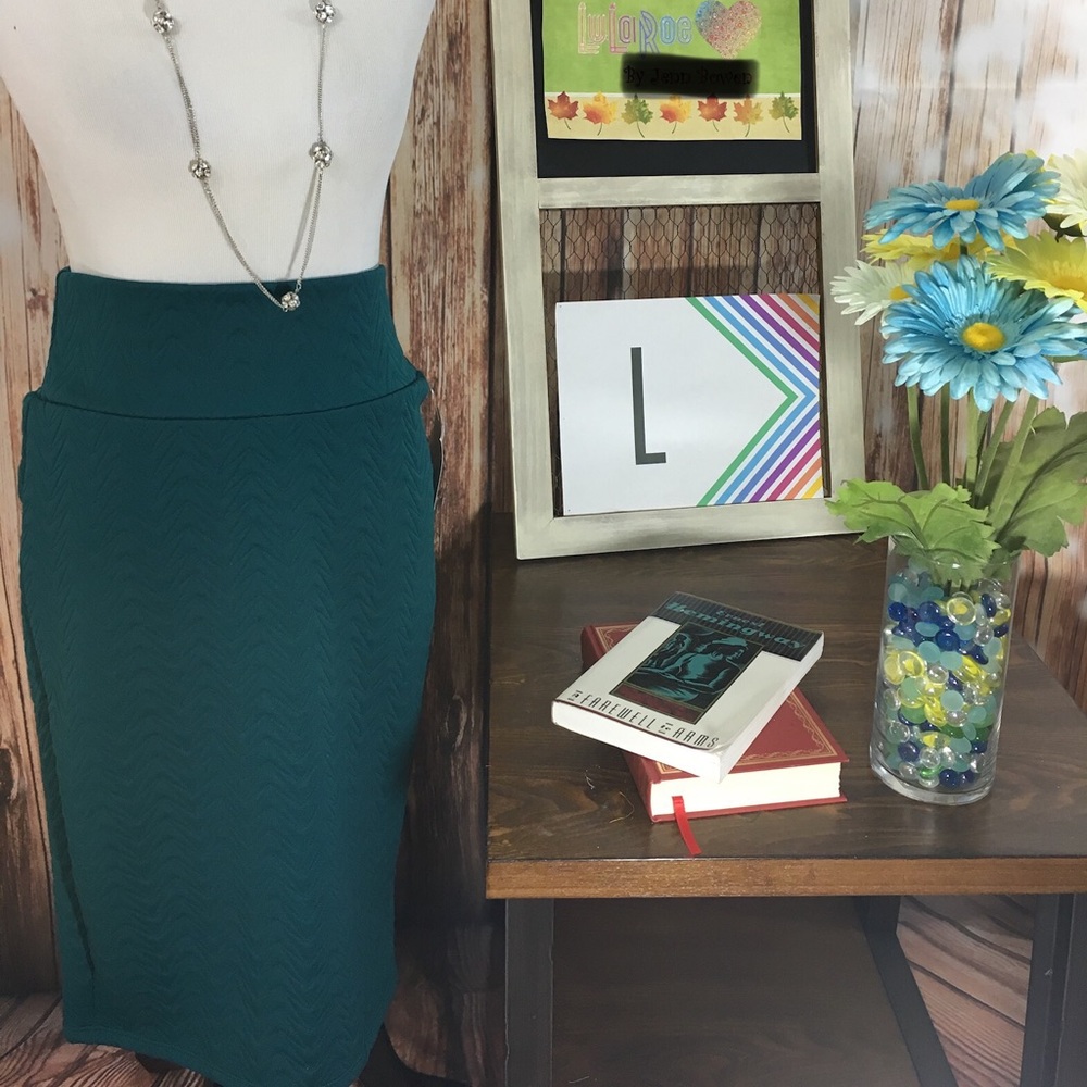 LuLaRoe Cassie Skirt