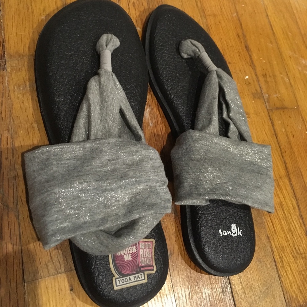 BRAND NEW Sanuk Yoga Sling Sandals