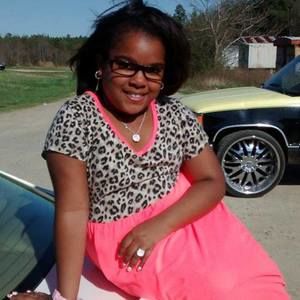 Meet your Posher, Adriana