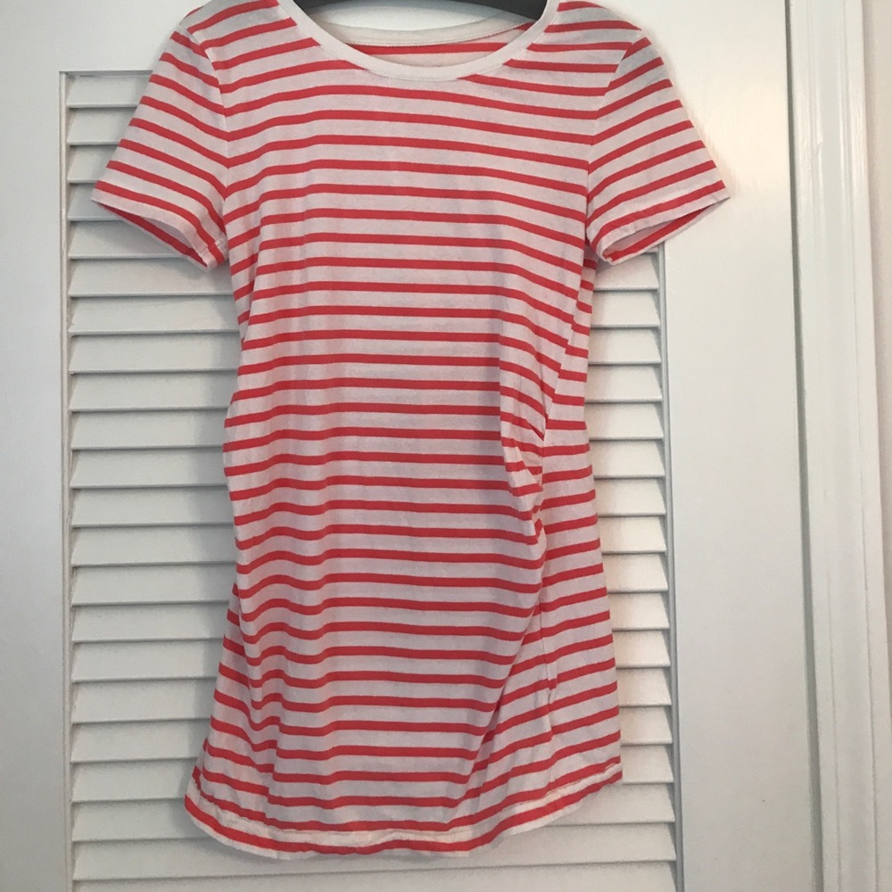 Gap Maternity Pure Body Short Sleeve Crew tee - XS