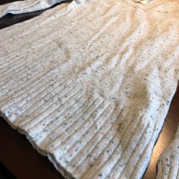 Old Navy Sweater - Picture 2 of 4