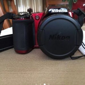 Nikon Coolpix L380