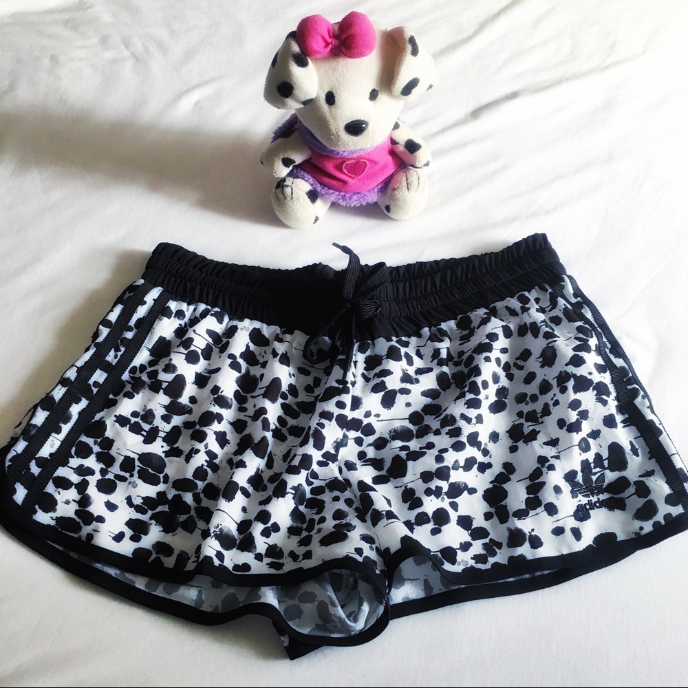 SPOTTED ADIDAS SHORTS! 🐾