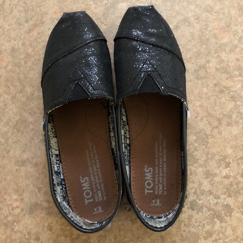 Youth TOMS