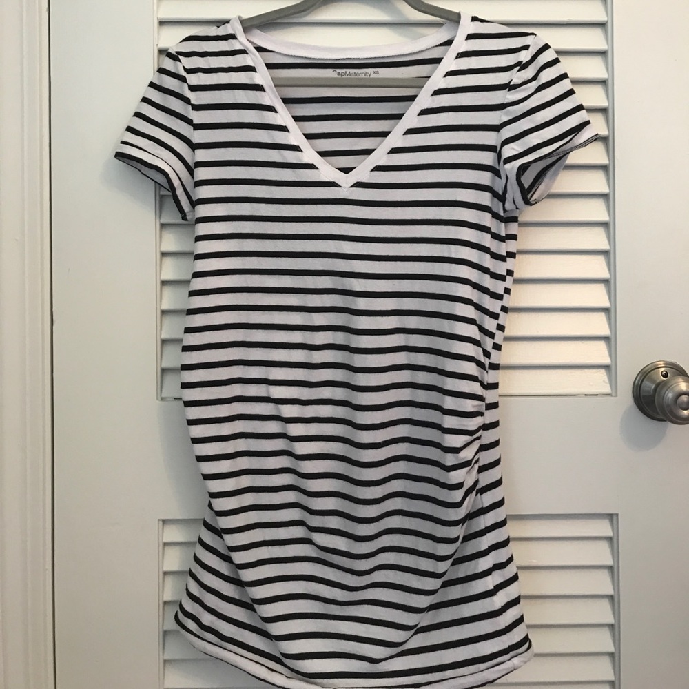 Gap Maternity Pure Body SS V-neck Tee