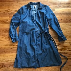 Old Navy denim chambray wrap waist tie dress.