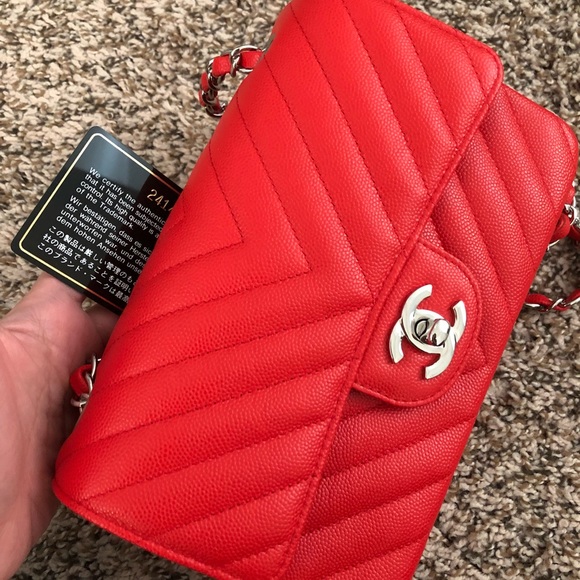 Brand new Chanel mini red caviar chevron - Picture 2 of 8