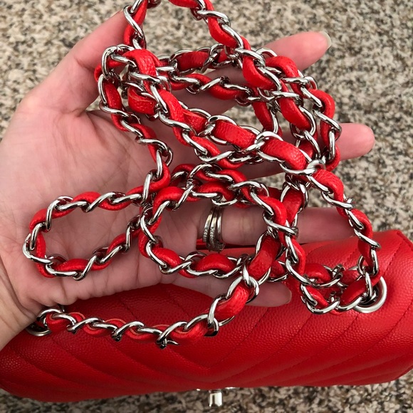 Brand new Chanel mini red caviar chevron - Picture 4 of 8