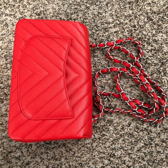 Brand new Chanel mini red caviar chevron - Picture 6 of 8