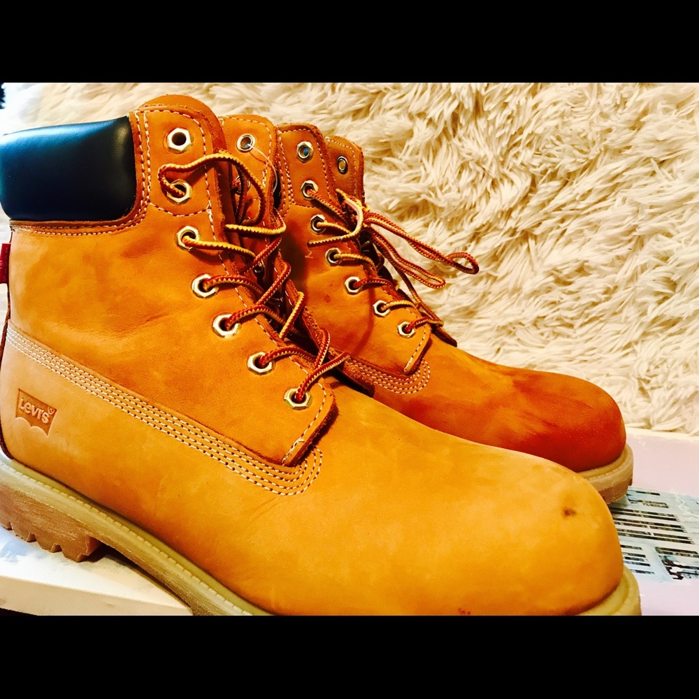 Levi's Brown Boots