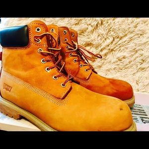 Levi's Brown Boots