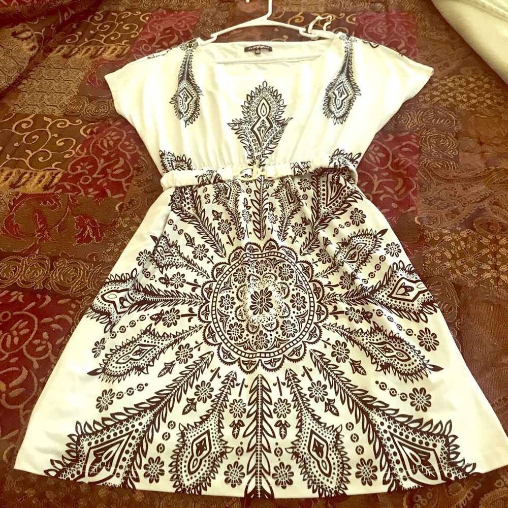 Never worn dress.Got as a gift. Perfect condition
