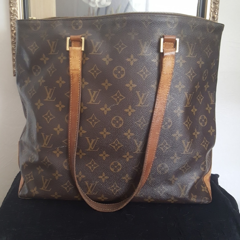 100% Authentic Louis Vuitton Cabas Mezzo GM BAG