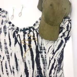 Tart tie died stretchy top