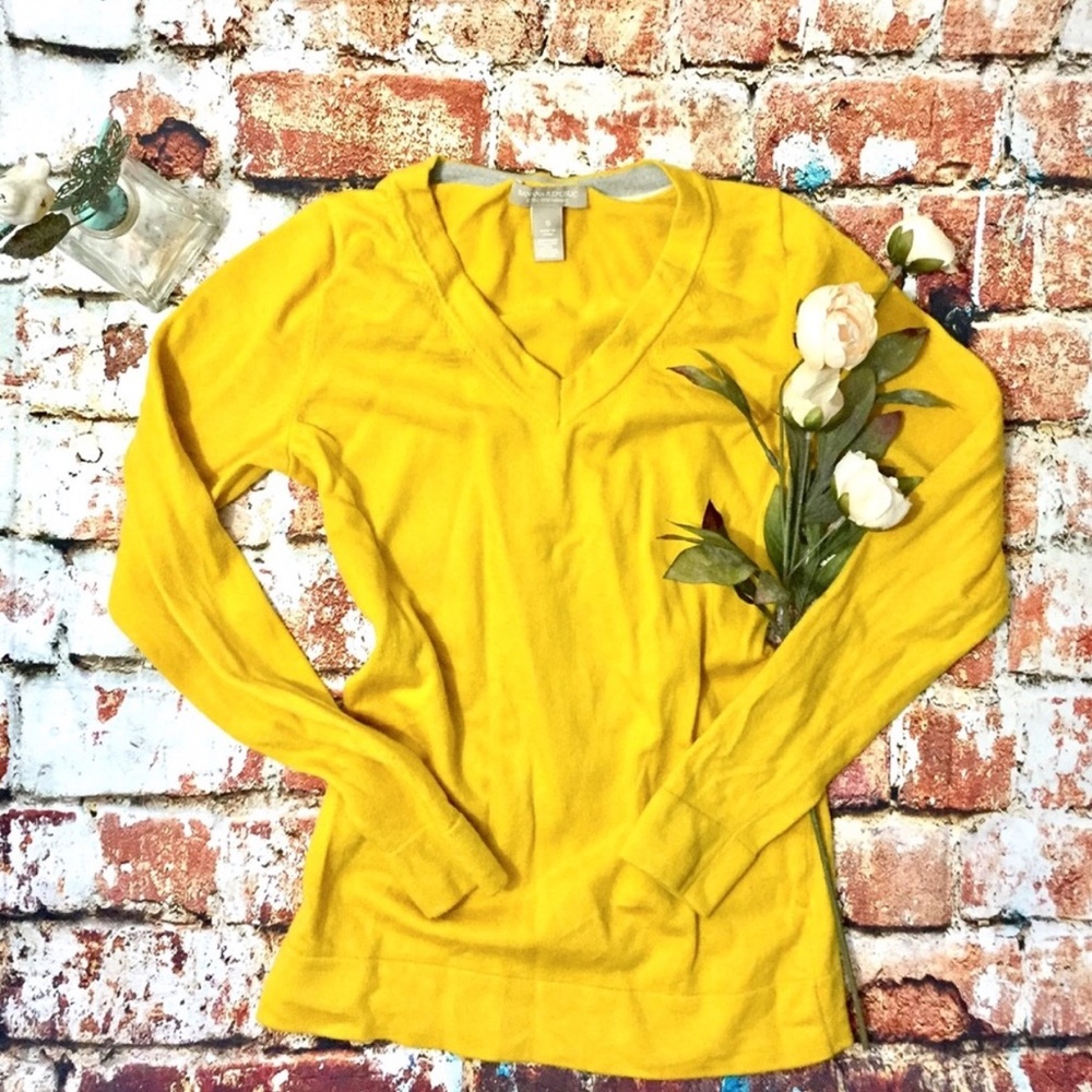 Banana Republic Merino Wool sweater