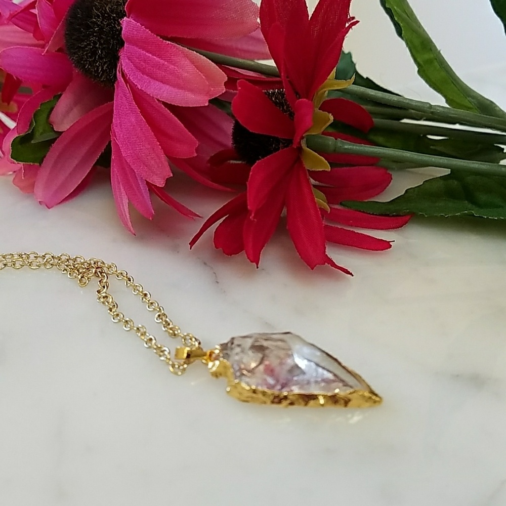 Gold-plated carved quartz Arrowhead Necklace