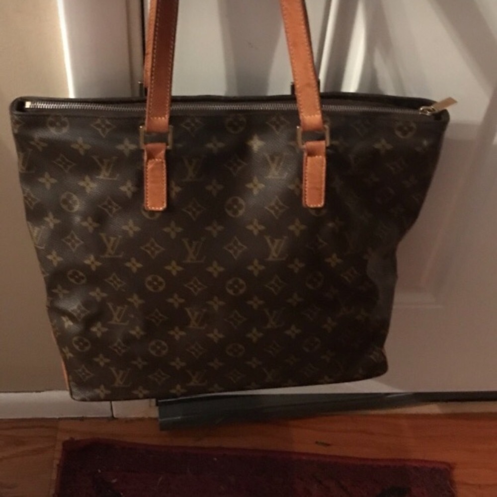 Beautiful Authentic LV,  serial number is DU1022!!