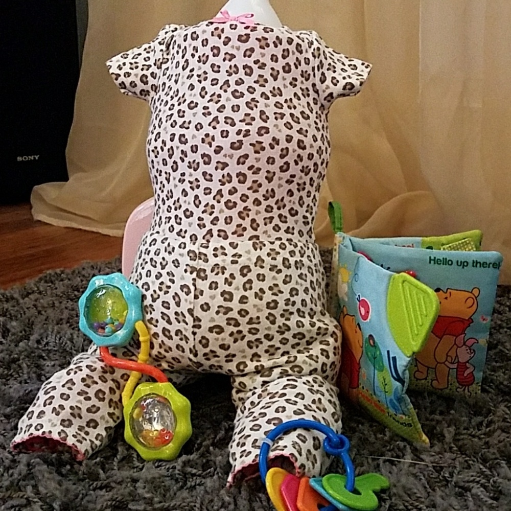 ✴Leopard Newborn Onesie Set✴