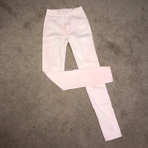 light pink jegging jeans.