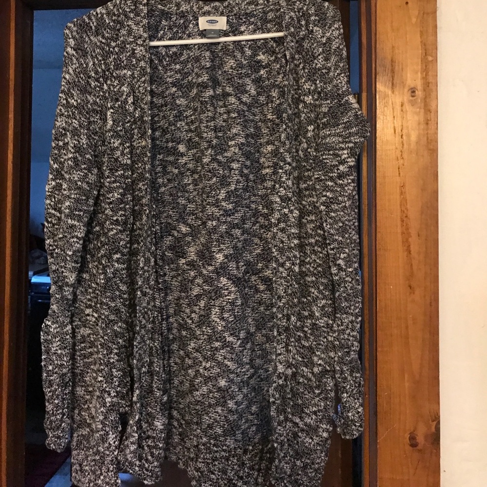 Cardigan sweater