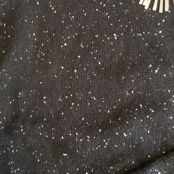 Ann Taylor LOFT Sweater Size Medium. - Picture 2 of 6