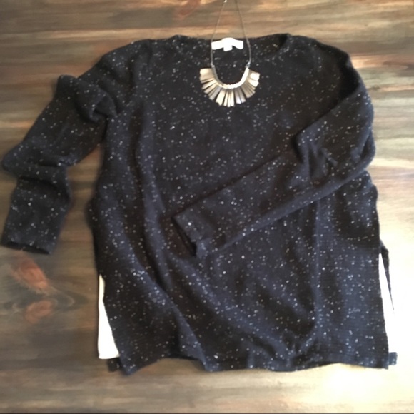 Ann Taylor LOFT Sweater Size Medium. - Picture 3 of 6