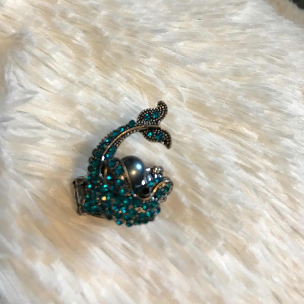 Ring - Picture 3 of 3