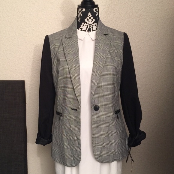 Darby + Luke - Picture 2 of 7