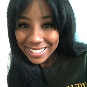 Meet your Posher, Riley