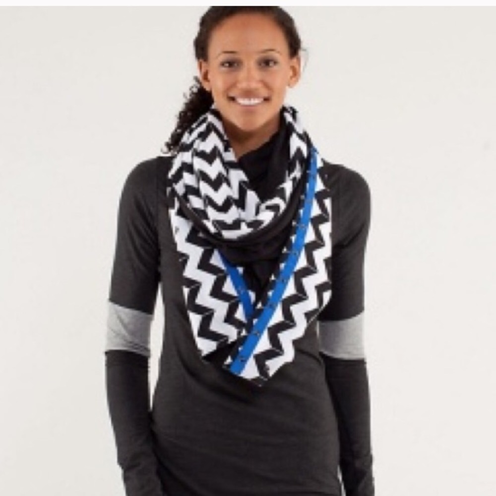 Like NEW! Worn once. lululemon vinyasa scarf