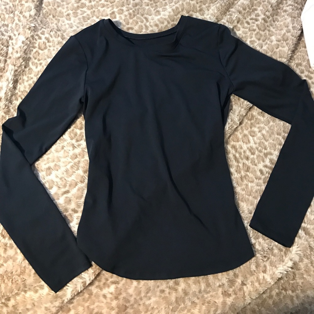 Fabletics top