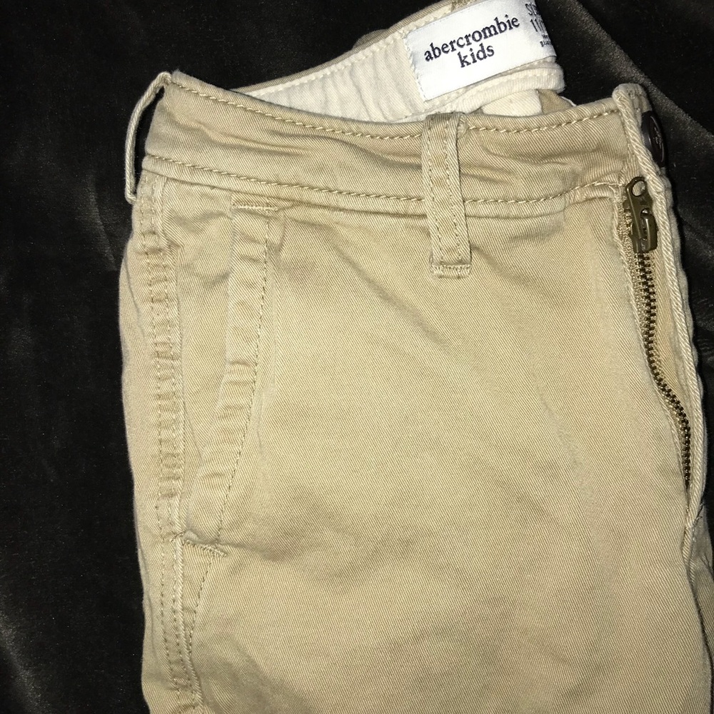 Abercrombie Kids Kahkis